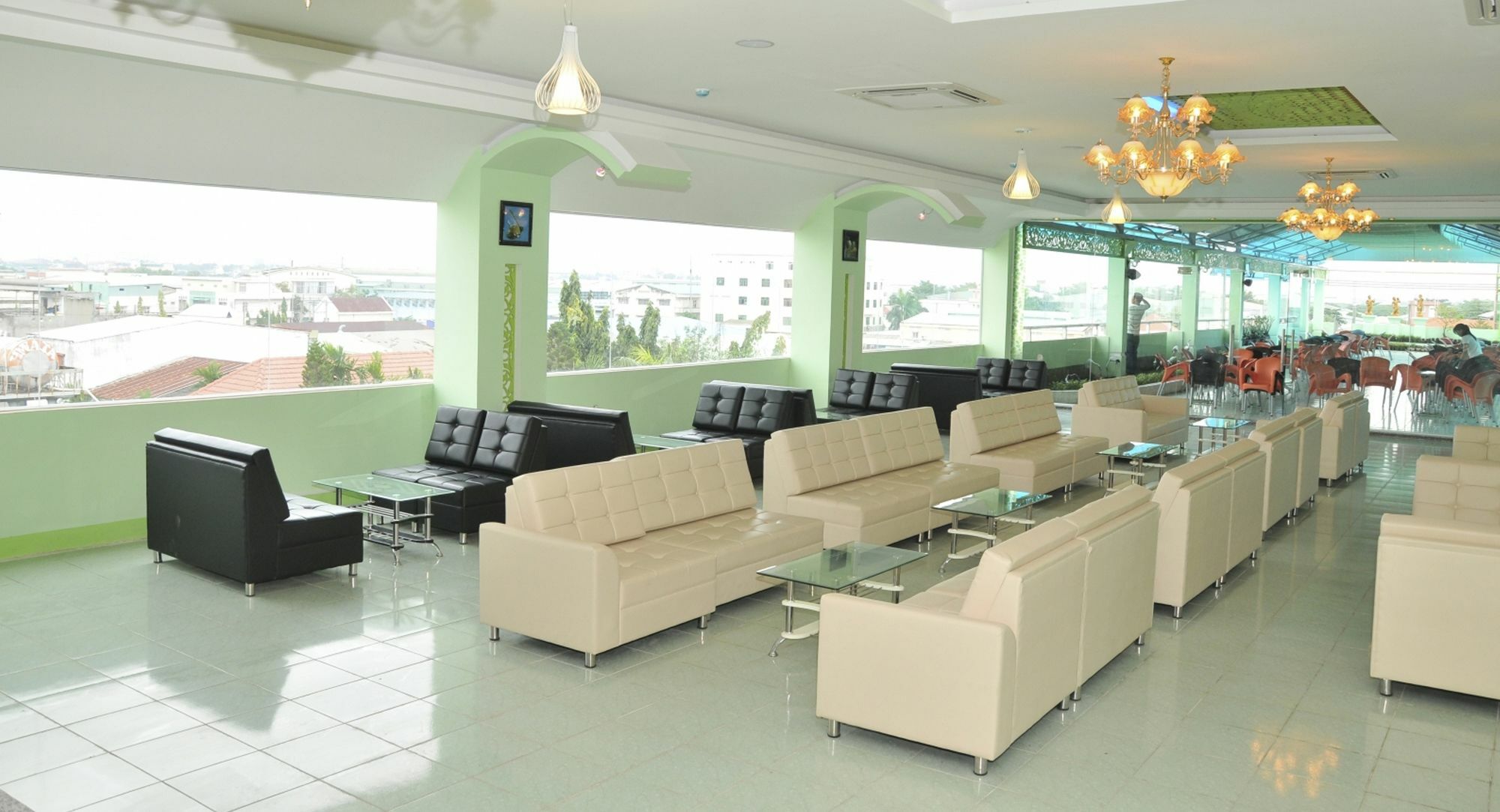 Mekong Hotel & Restaurant Хошимин Экстерьер фото